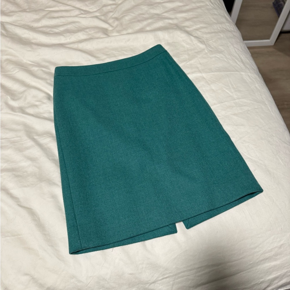 Elegant Green Women's Skirt